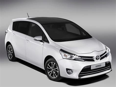 Toyota Verso restyling 2013