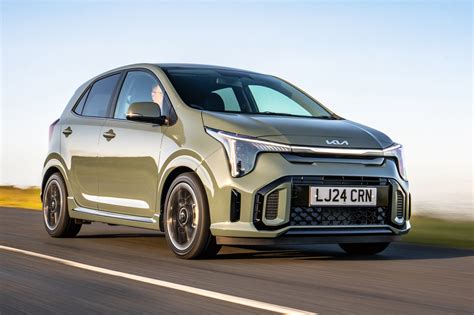 Kia Picanto in curva, mostrando l'agilità