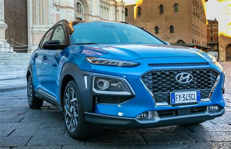 SUV ibridi piccoli in città