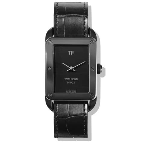 Dettaglio del quadrante minimalista dell'orologio Tom Ford N°003