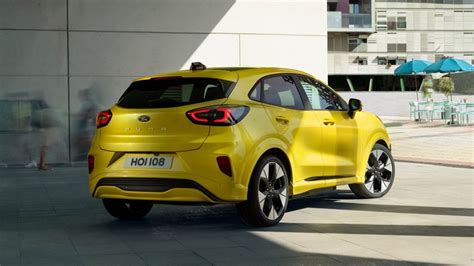 Ford Puma in un ambiente urbano
