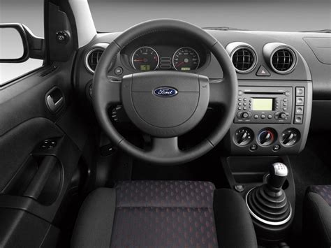 Ford Fiesta MK5 interni