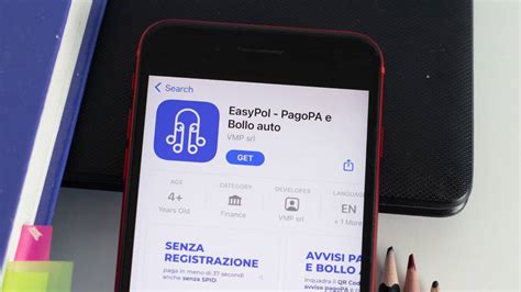 Interfaccia utente dell'app EasyPol per pagamenti e scadenze