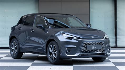 Lexus LBX frontale