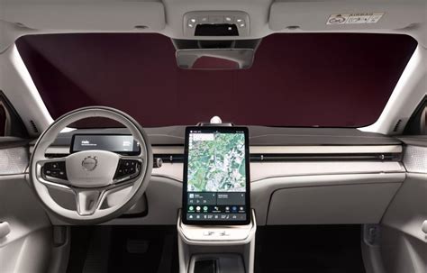 Interni eleganti Volvo ES90
