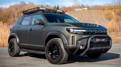 Dacia Duster in un paesaggio off-road