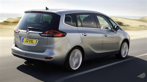 Opel Zafira Tourer esterno