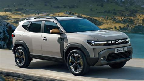 Dacia Duster 2024 design esterno con firma luminosa a Y
