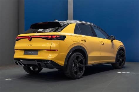 Volkswagen T-Roc Mild Hybrid in azione