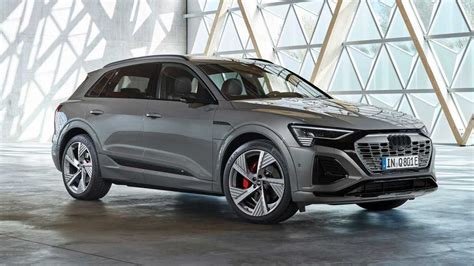 Audi Q8 e-tron frontale