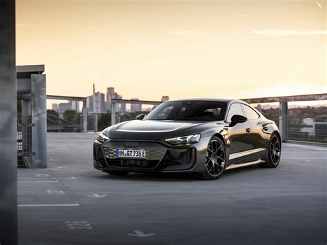 Audi RS e-tron GT Performance in movimento