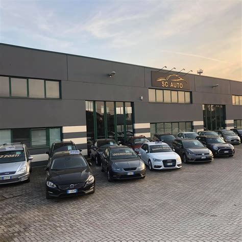 Orari di un'officina automobilistica