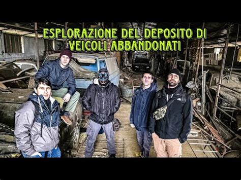 Veicoli abbandonati in un deposito