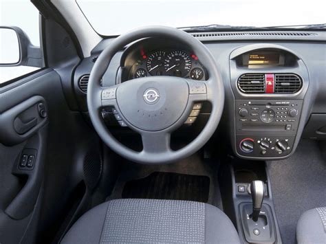 Opel Corsa C interior dashboard