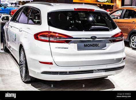 Linea esterna Ford Mondeo Station Wagon