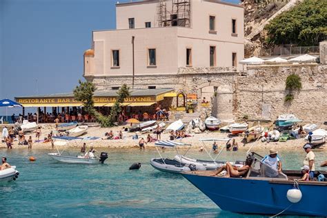 Una caletta idilliaca alle Isole Tremiti