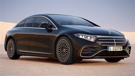 Mercedes-Benz EQS berlina vista frontale