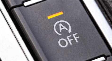 Pulsante di disattivazione Start&Stop su una plancia Peugeot