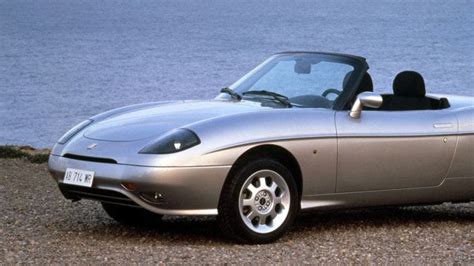 Schema delle diverse versioni e allestimenti della Fiat Barchetta