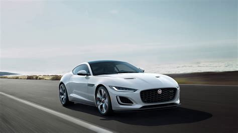 Tavola comparativa allestimenti Jaguar F-Pace