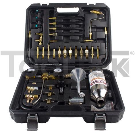 Immagine di un kit di pulizia per iniettori di metano