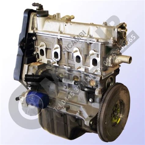 Motore Fiat Fire con componenti rimossi