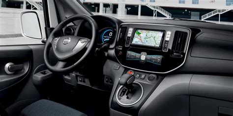 Nissan Evalia interni