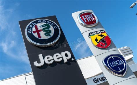 Logo FCA e marchi automobilistici associati (Fiat, Lancia, Abarth, Alfa Romeo, Jeep)