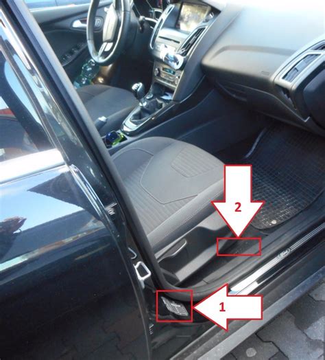 Ford Focus VIN location