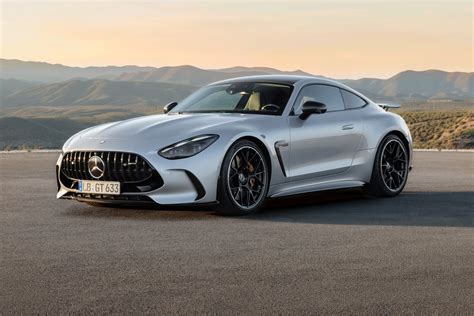 Mercedes-AMG GT R in azione su pista