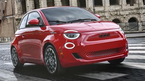 Fiat 500e versione (RED)