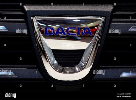 Dacia logo and Italian flag