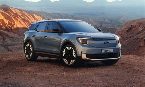 Crossover Ford 100% elettrico in ricarica