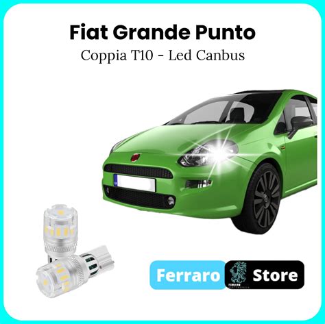 Fiat Grande Punto con luci accese
