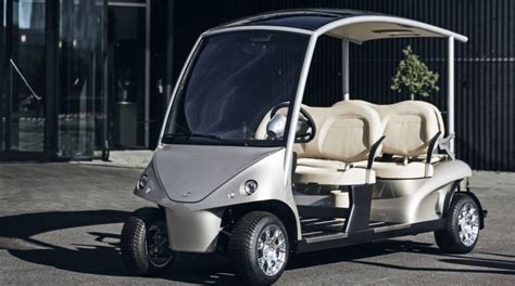 Veicolo elettrico Golf Car omologato su strada urbana