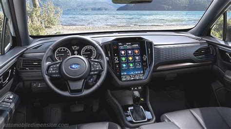 Interni Subaru Forester con ampio bagagliaio