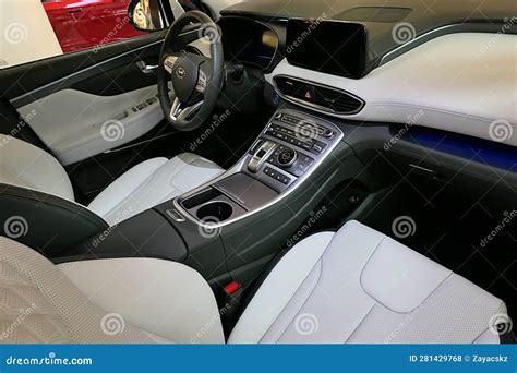 Interno di un SUV moderno