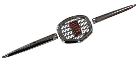 Dettaglio punti di fissaggio mascherina Fiat 500