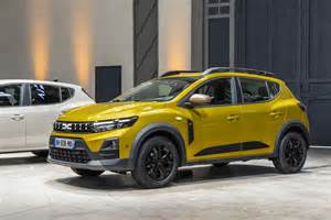 Dacia Sandero Stepway con protezioni paraurti e laterali