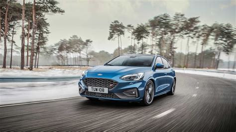 Evoluzione stilistica Ford Focus attraverso le generazioni