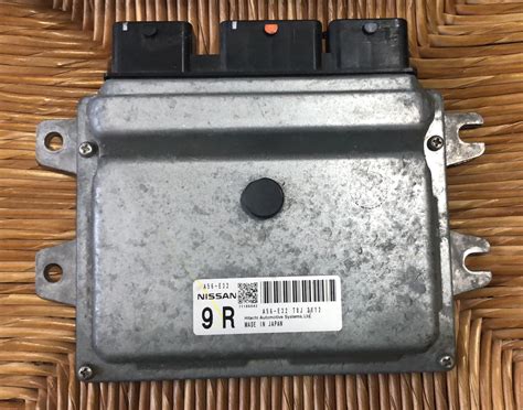 Dettaglio di una centralina motore Nissan Micra