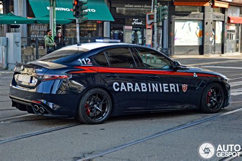 Alfa Romeo Giulia Quadrifoglio Carabinieri