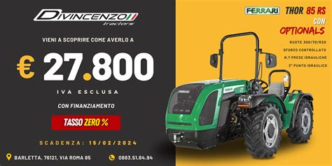 Una macchina agricola semovente in azione