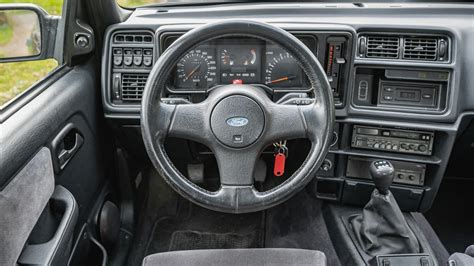 Ford Sierra Cosworth 4x4 interni