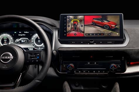 Nissan Connect display e telecamera posteriore interfaccia