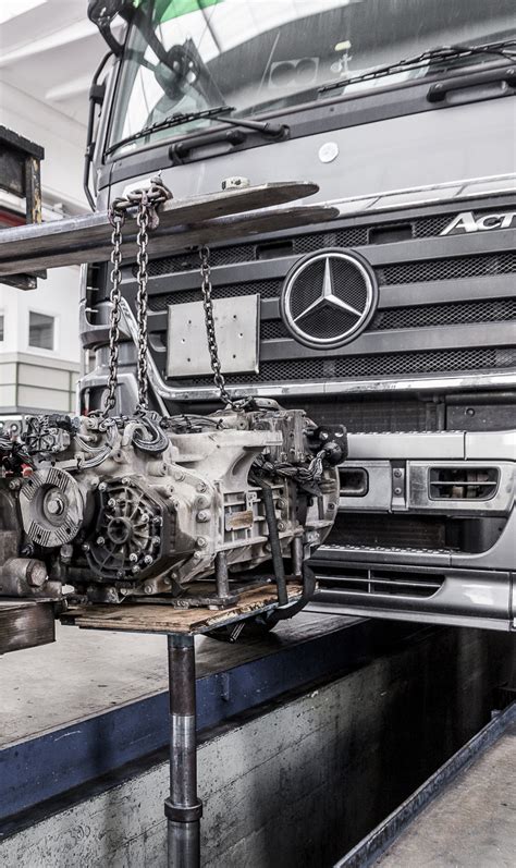 Meccanici specializzati Mercedes-Benz