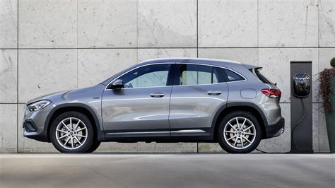 Mercedes-Benz GLA 250 e plug-in hybrid