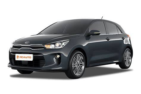 Kia Rio abitacolo