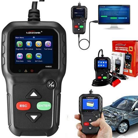 Tester OBD2 collegato a una porta diagnostica