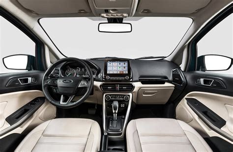Interni Ford EcoSport con sistema infotainment SYNC 3